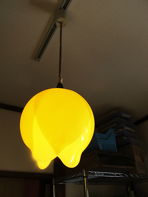 チューリップのペンダントライト（黄色）[レトロ天井照明] /昭和レトロ 